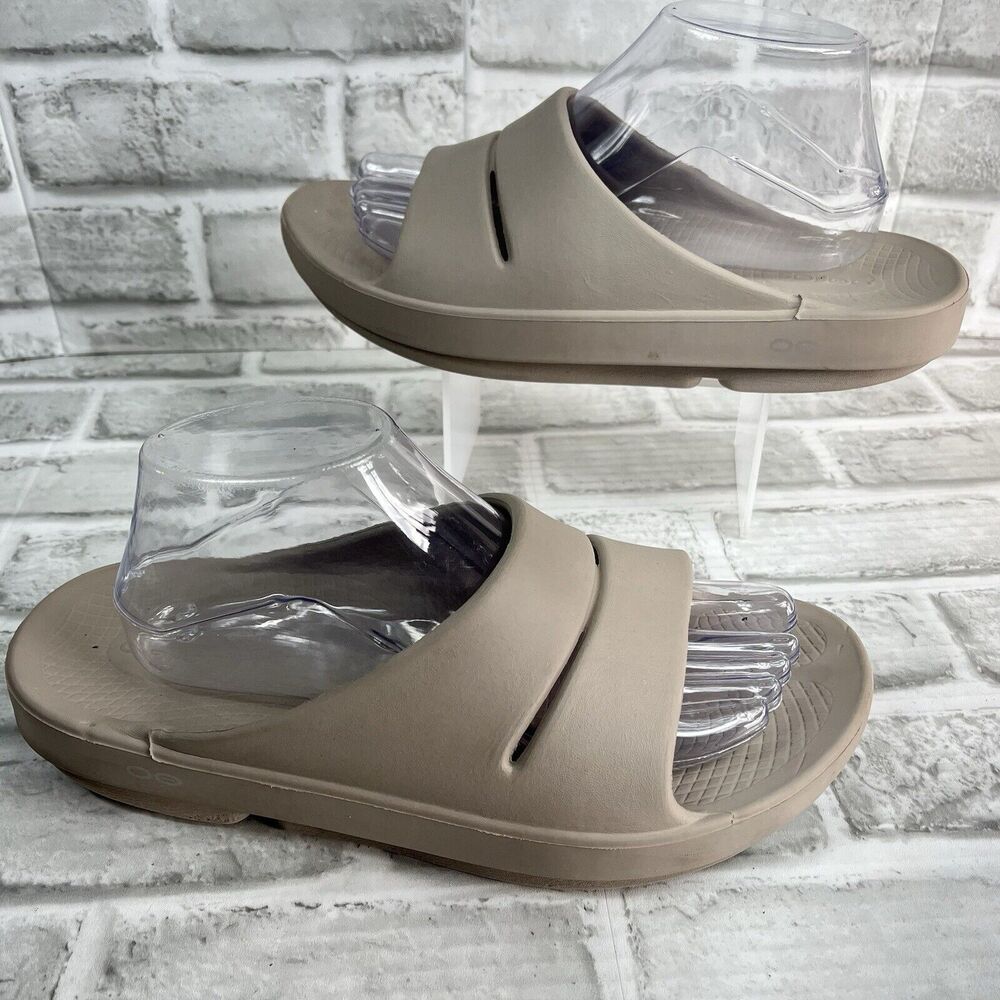 OOFOS Women's Slide Sandals in Taupe